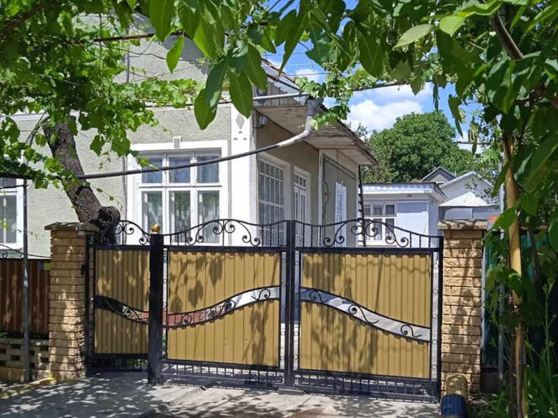 Продається будинок в м. Чернівці