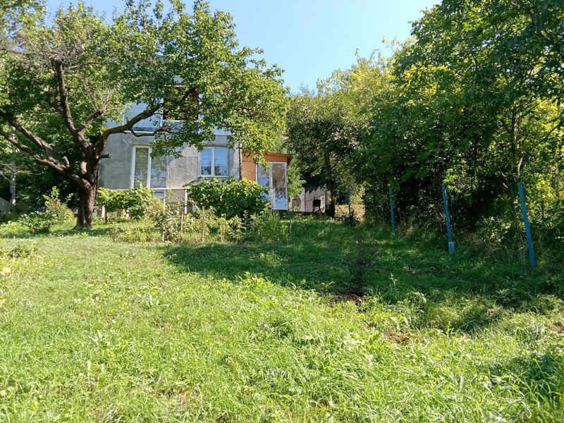 Продається будинок в м. Чернівці